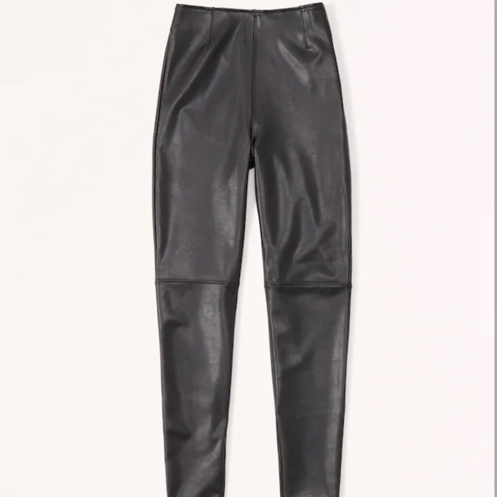 Abercrombie & Fitch Classic Vegan Leather Legging in Black